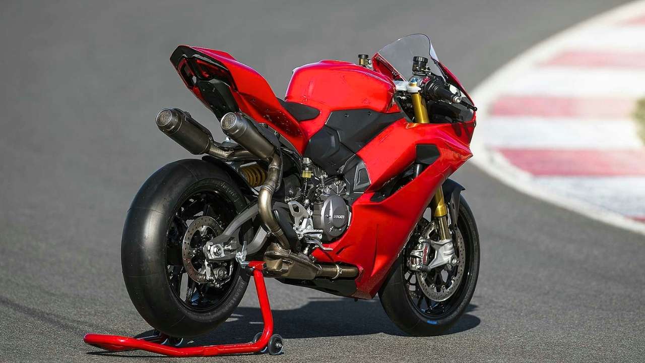 2025 Ducati Panigale V2 Officially Launched in USA: Specs, Features